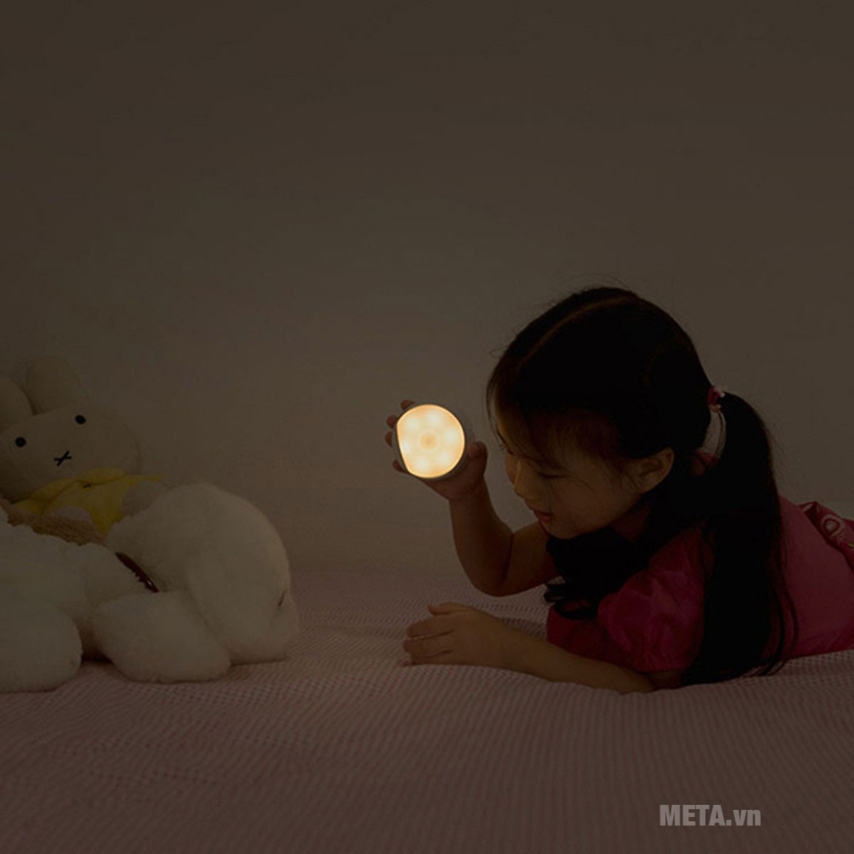 3 loại ánh sáng gây hỏng mắt bé mà bố mẹ thường không quan tâm đến