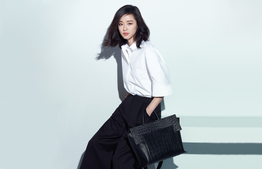Jeon Ji Hyun nổi bật cùng nhứng sản phẩm thời trang nổi tiếng