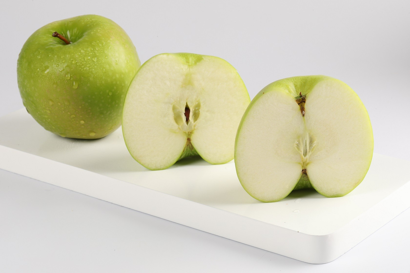 sử dụng táo xanh mà không đi kèm với bất kì thực phẩm nào khác; cũng sẽ khiến lượng calo trong cơ thể bị biến mất.